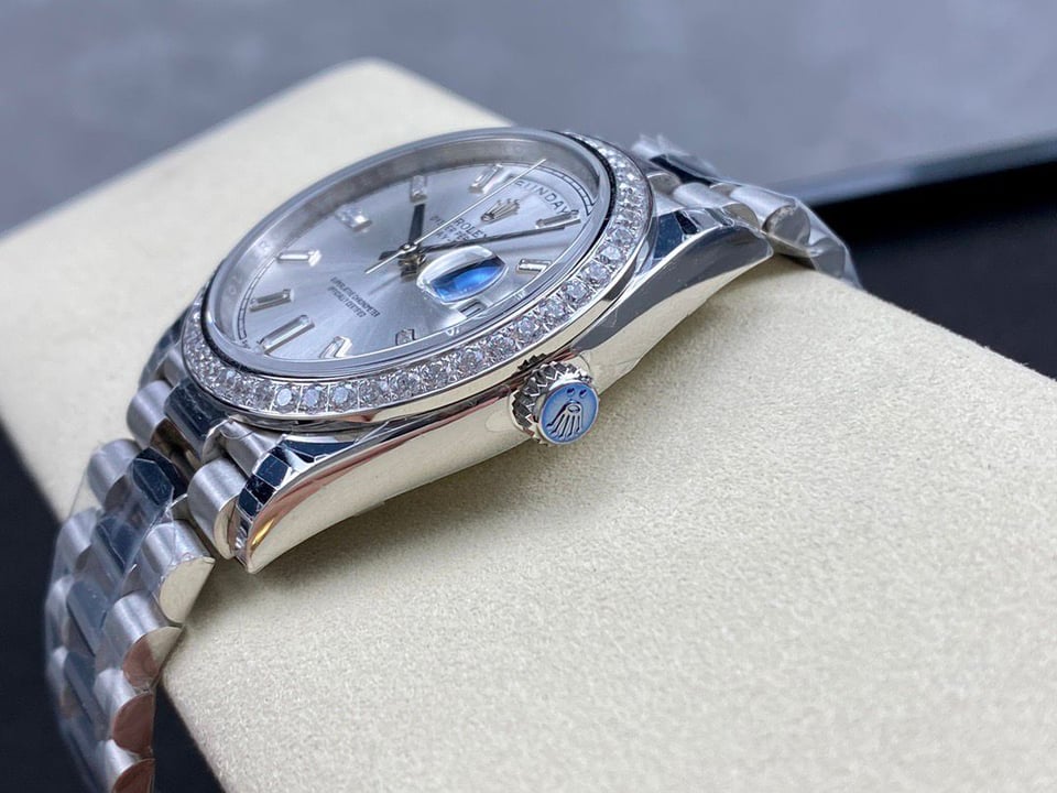 [Super Clone] Rolex Day-Date 40mm Silver Dial 118346 view 6