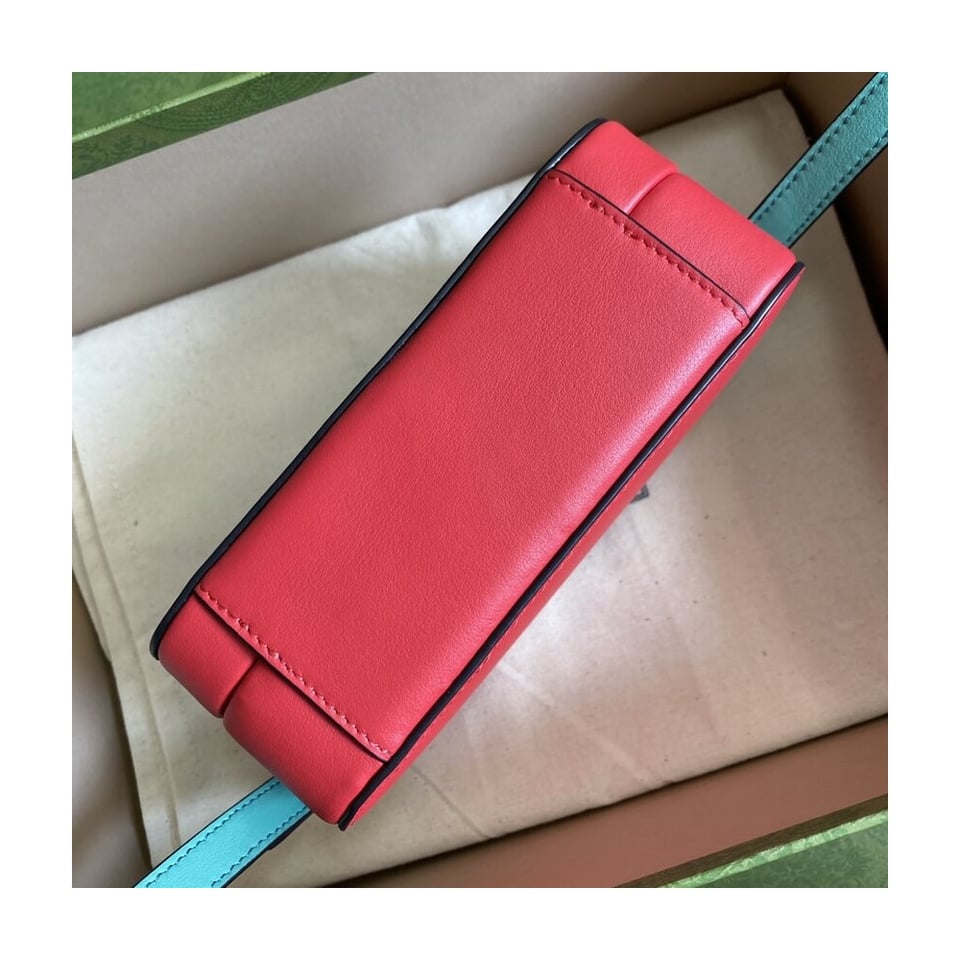 Gucci Interlocking G Mini Bag in Red Leather view 4