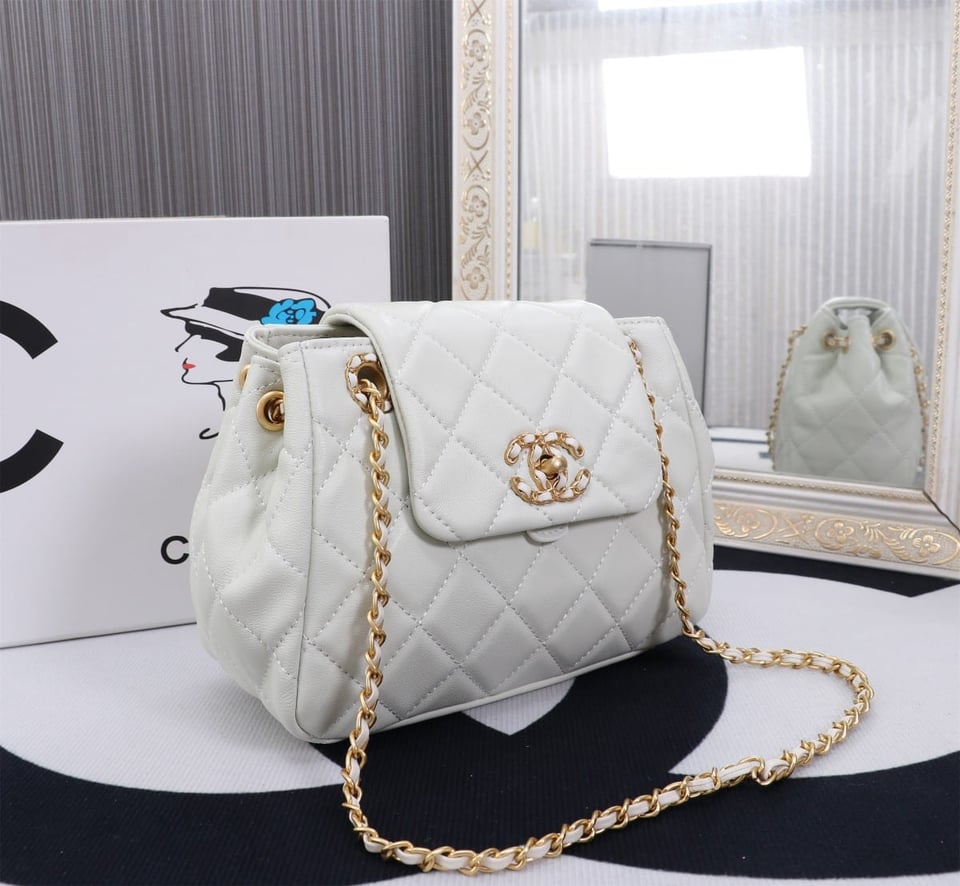 Chanel Mix Accordion Cc Flap Bag Quilted Glazed Calfskin White 23Cm/9in view 9