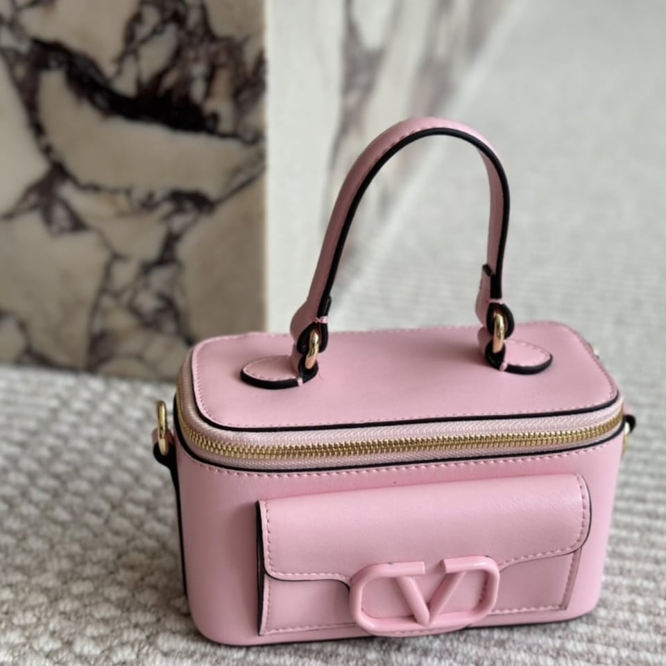 Valentino Mini Garavani Locò Handbag In Calfskin Pink 22Cm 4W2P0Z86Nht Zqq view 3