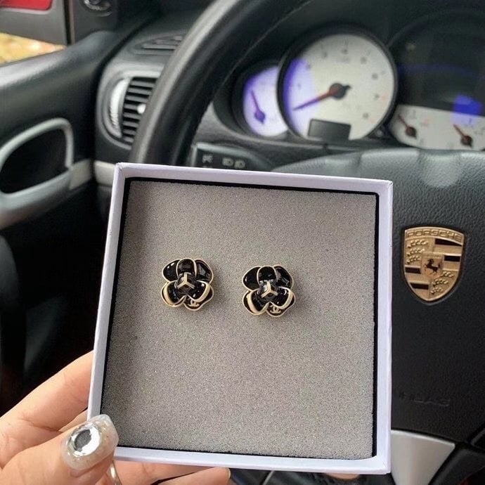 Chanel Flower Earrings view 7