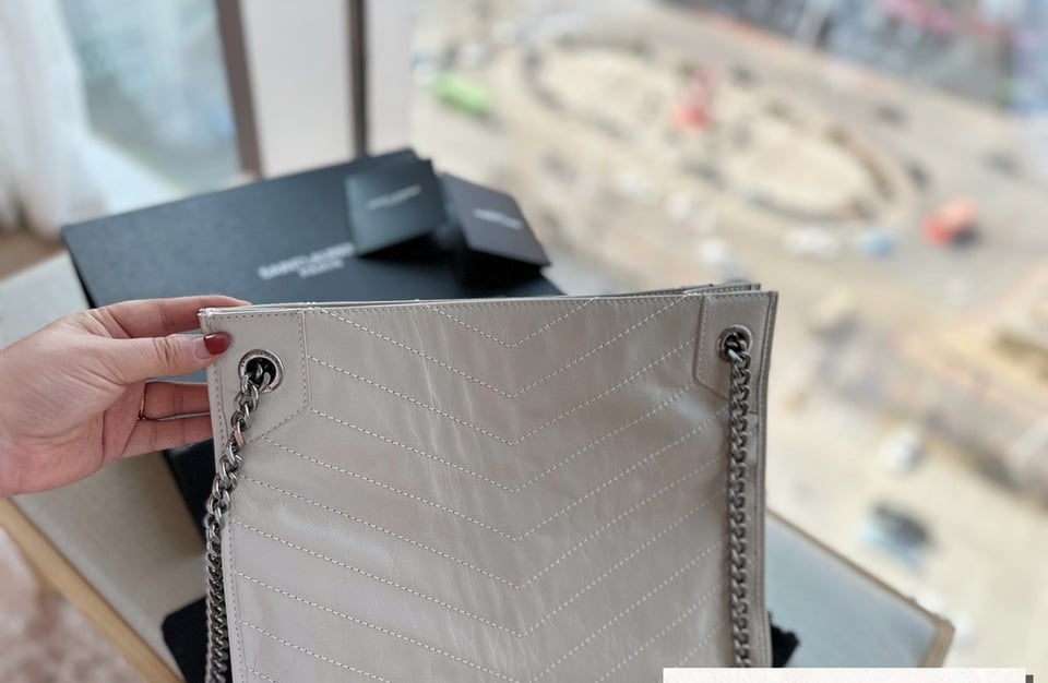 Saint Laurent Medium Niki Shopping Bag White 32Cm view 5