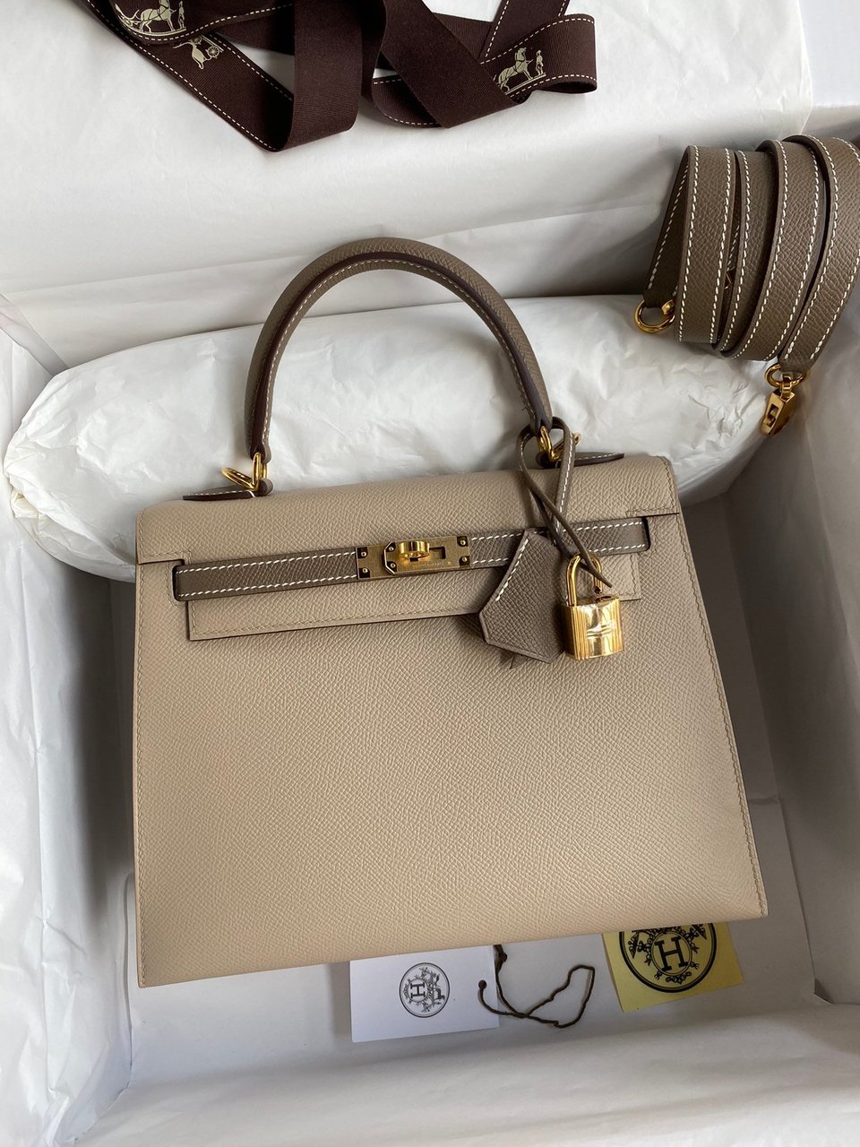 Hermes Kelly 25 Bag In Light Beige Epsom Leather For Women 25cm/10in view 2