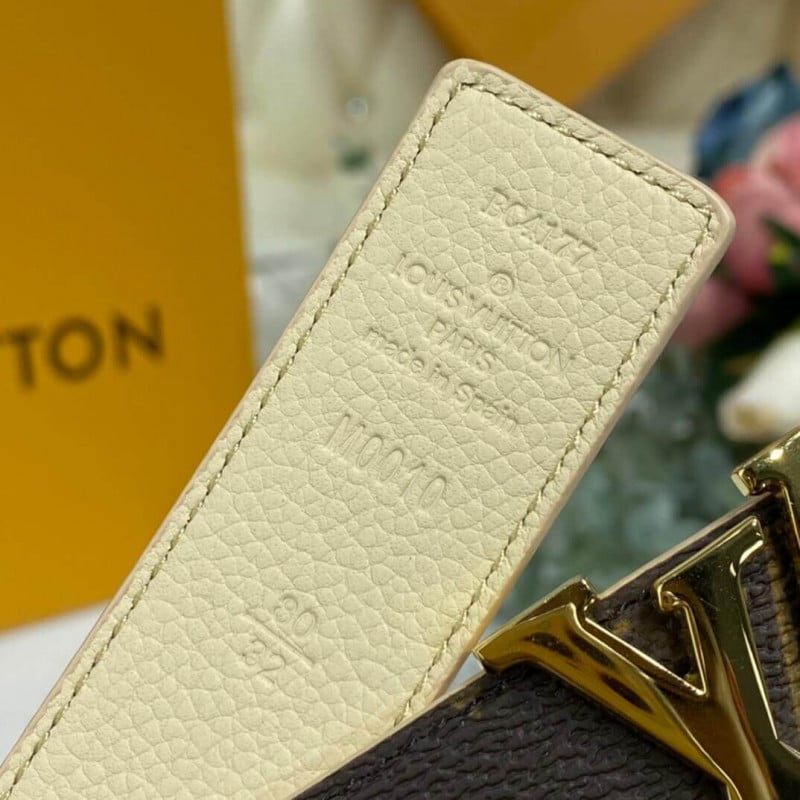 Louis Vuitton LV Initiales 30mm Reversible Belt M0317W view 8