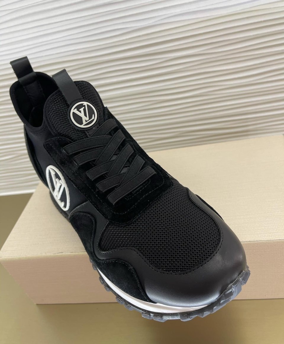 Louis Vuitton Run Away Sneaker Black 1A9Er7 view 5