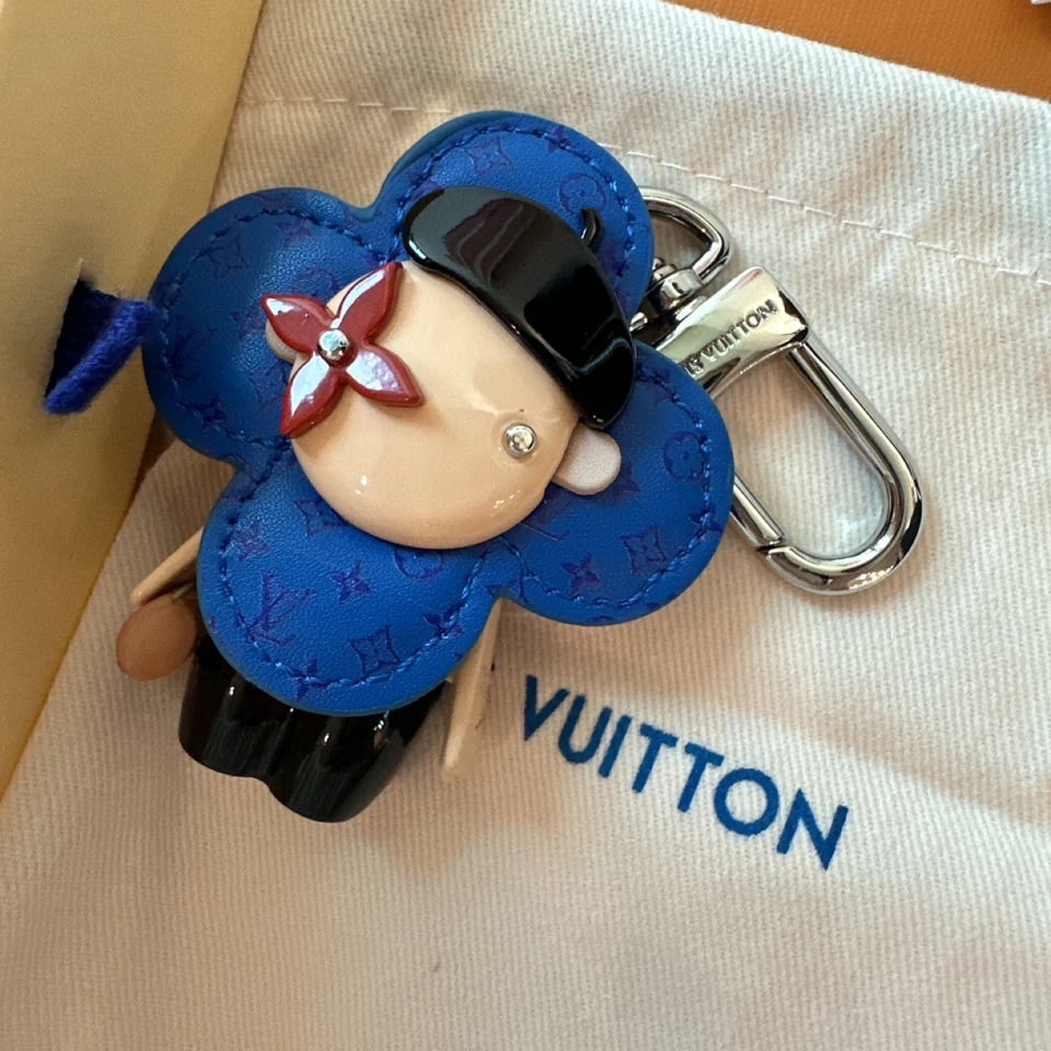 Louis Vuitton Vivienne In Paris Keychain Blue Monogram 13.5cm/5.3in view 5