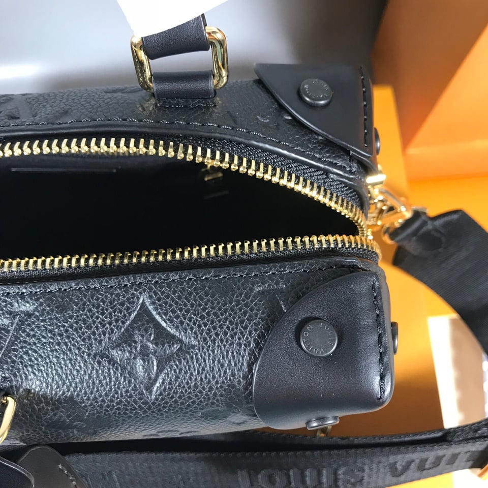 Louis Vuitton Petite Malle Souple 20Cm Black view 3