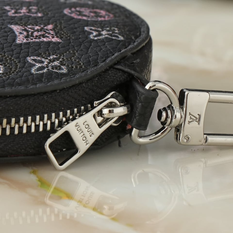 Louis Vuitton Bella Black /Amp Pink 22Cm view 5