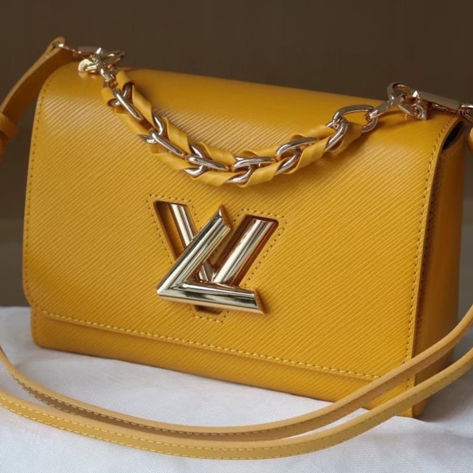 Louis Vuitton Twist Mm Cowhide Leather Handbag Sunflower Yellow 23Cm view 4