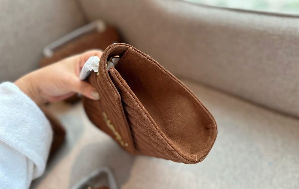 Saint Laurent Le 5 A 7 Bea In Suede Golden Leaf 55Cm Suede Shoulder Bag Brown 24Cm view 8