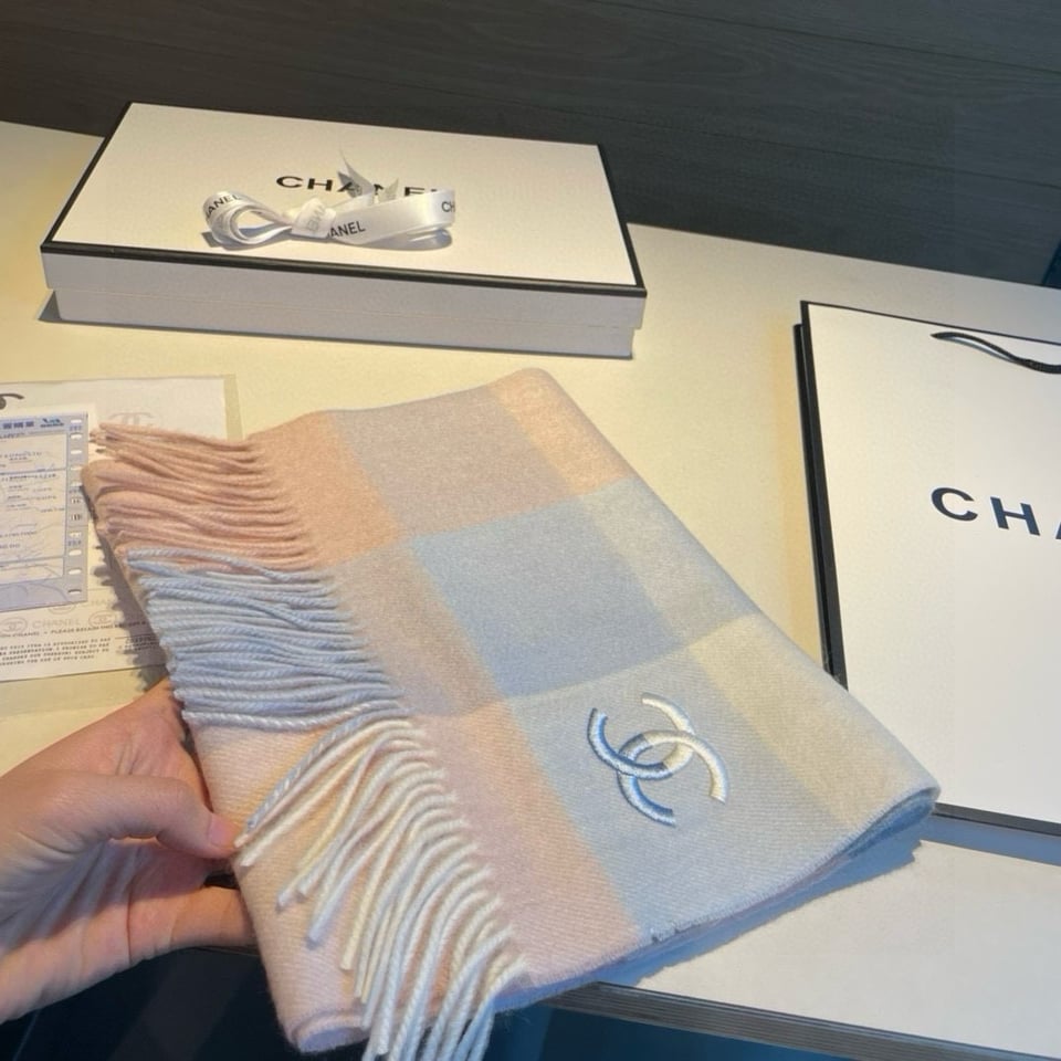 Chanel Cashmere Scarf Plaid Pink For Women 180cm view 5