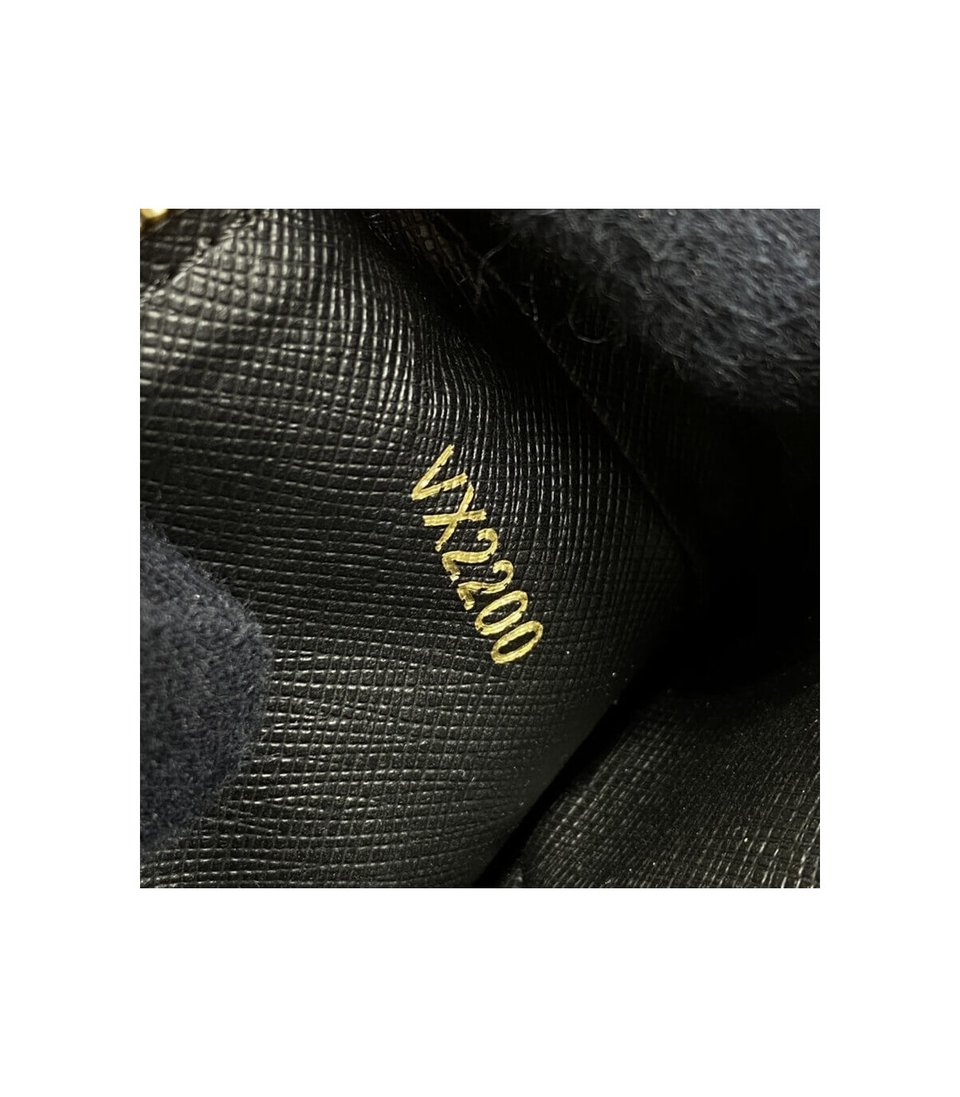 Louis Vuitton Trio Pouch view 16
