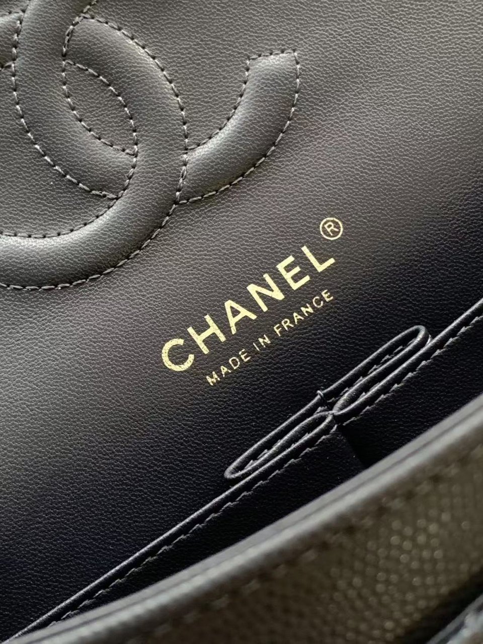 Chanel Classic Flap Bag 25 cm Navy Blue Silver-Tone Hardware A01112 view 8