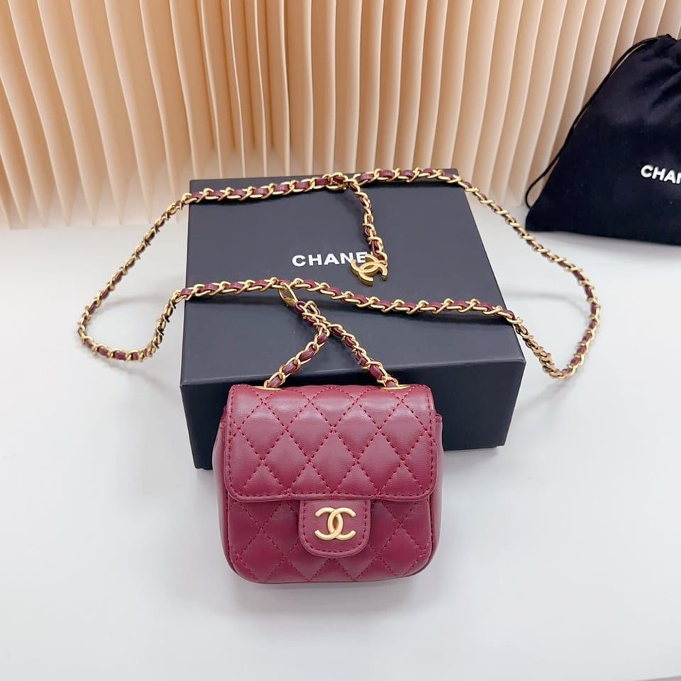 Chanel Chain Belt Dark Red Quilted Lambskin Bag view 2