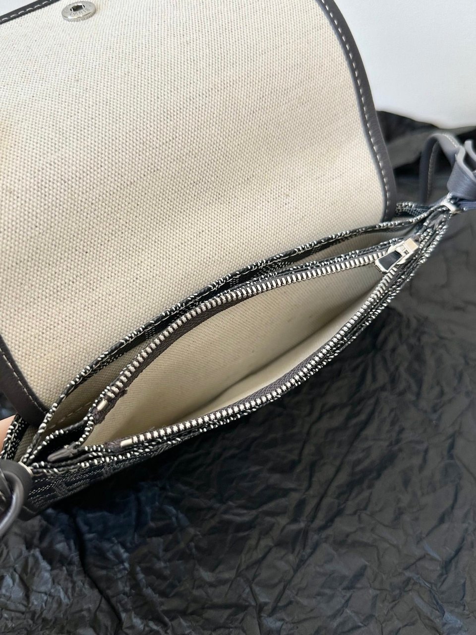 Goyard Plumet Pocket Wallet 20 Cm Grey Black Goyardine Canvas And Lambskin Trim view 3