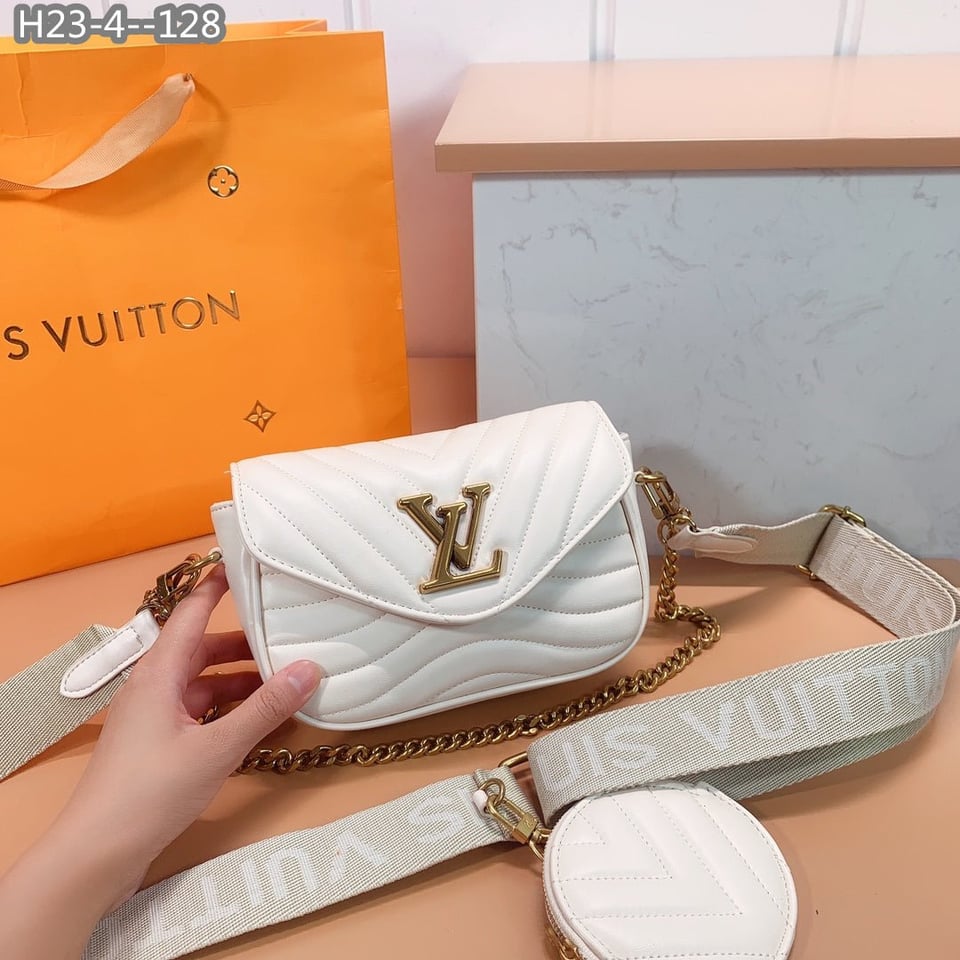 Louis Vuitton New Wave Multi Pochette White 20Cm M56471 view 4