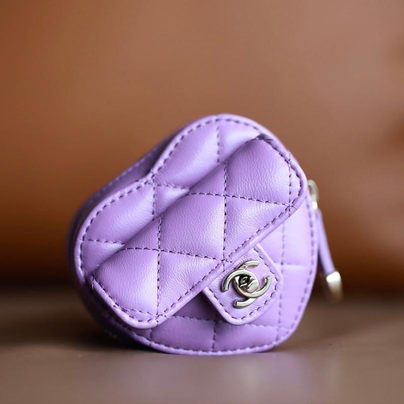 Chanel Heart Coin Purse 8.5 Purple Calfskin