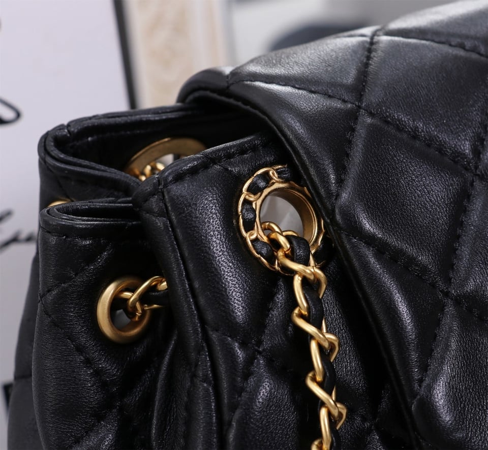 Chanel Mix Accordion Cc Flap Bag Quilted Glazed Calfskin Black 23Cm view 7