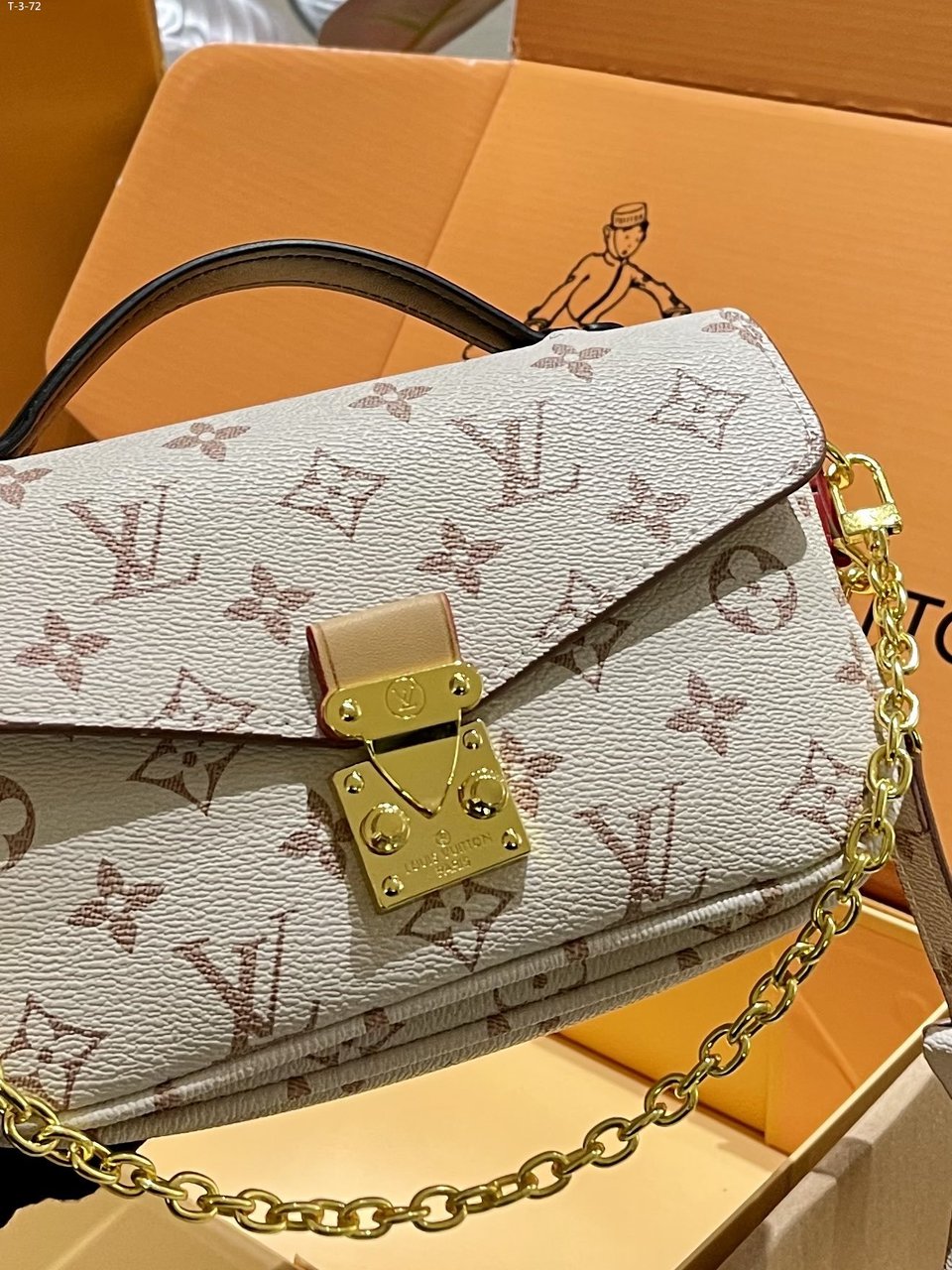Louis Vuitton Pochette M Tis East West Monogram Canvas 21Cm M46914 view 7