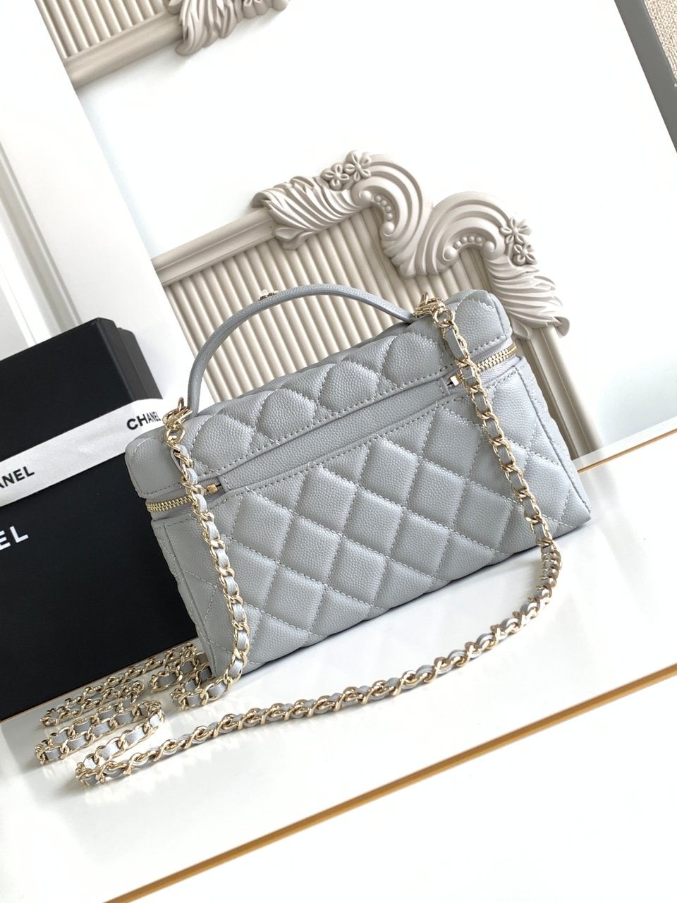 Chanel 25C Vanity Case Light Blue 20cm view 11