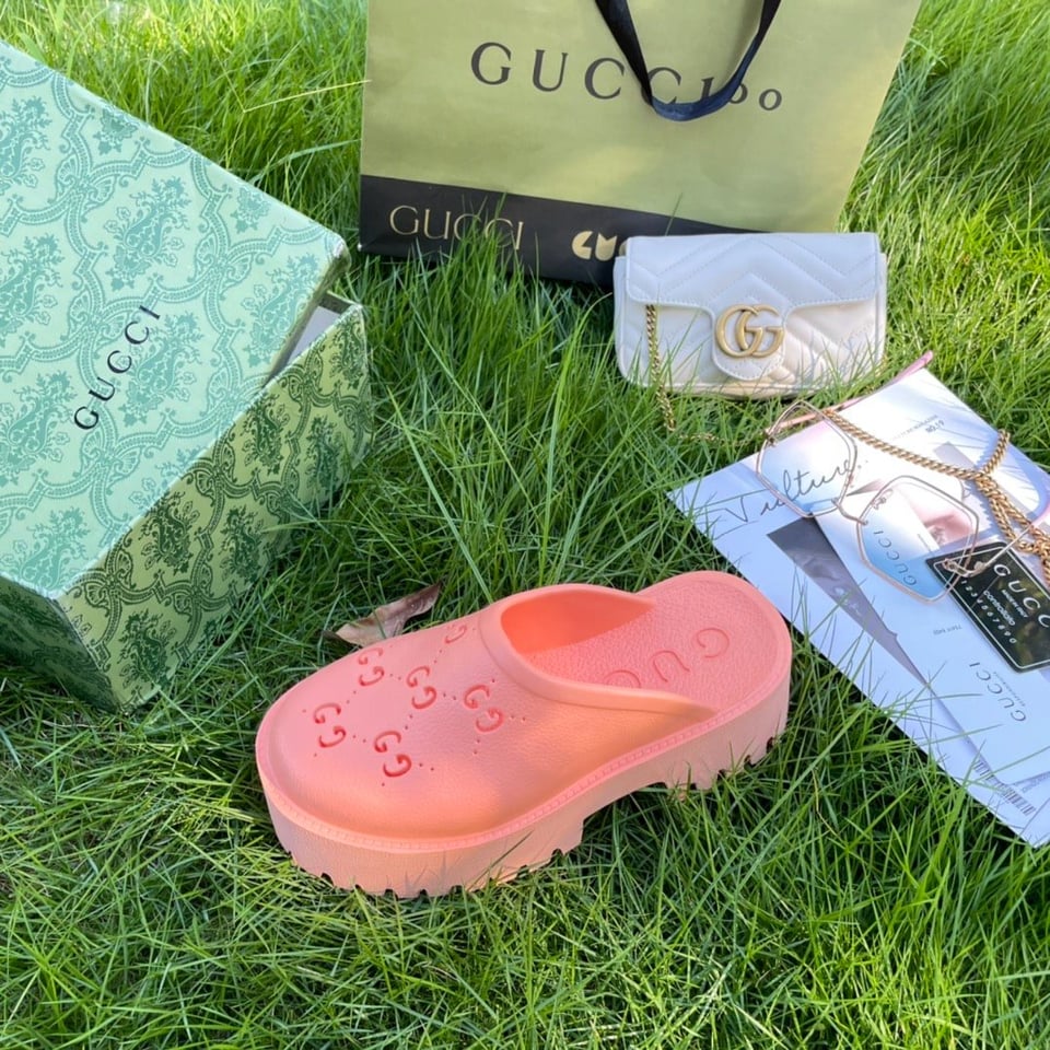 Gucci Men’S Slip On Sandal Pink Gg Rubber view 9