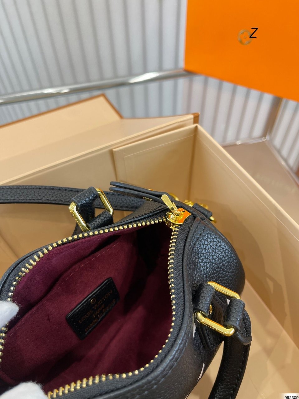 Louis Vuitton Nano Speedy Monogram Canvas Black 17Cm M81456 view 3