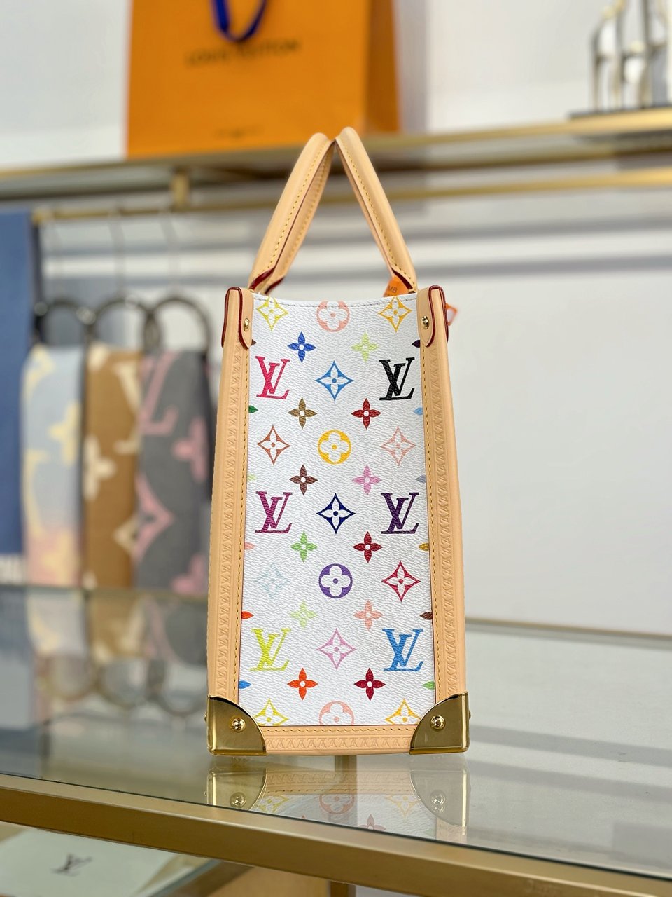 Louis Vuitton x Takashi Murakami LV x TM OnTheGo MM Multicolored Bag M13079 35cm/ 13.8in view 3