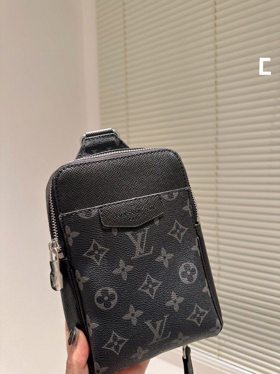 Louis Vuitton Outdoor Slingbag 20Cm Black M30741 view 9