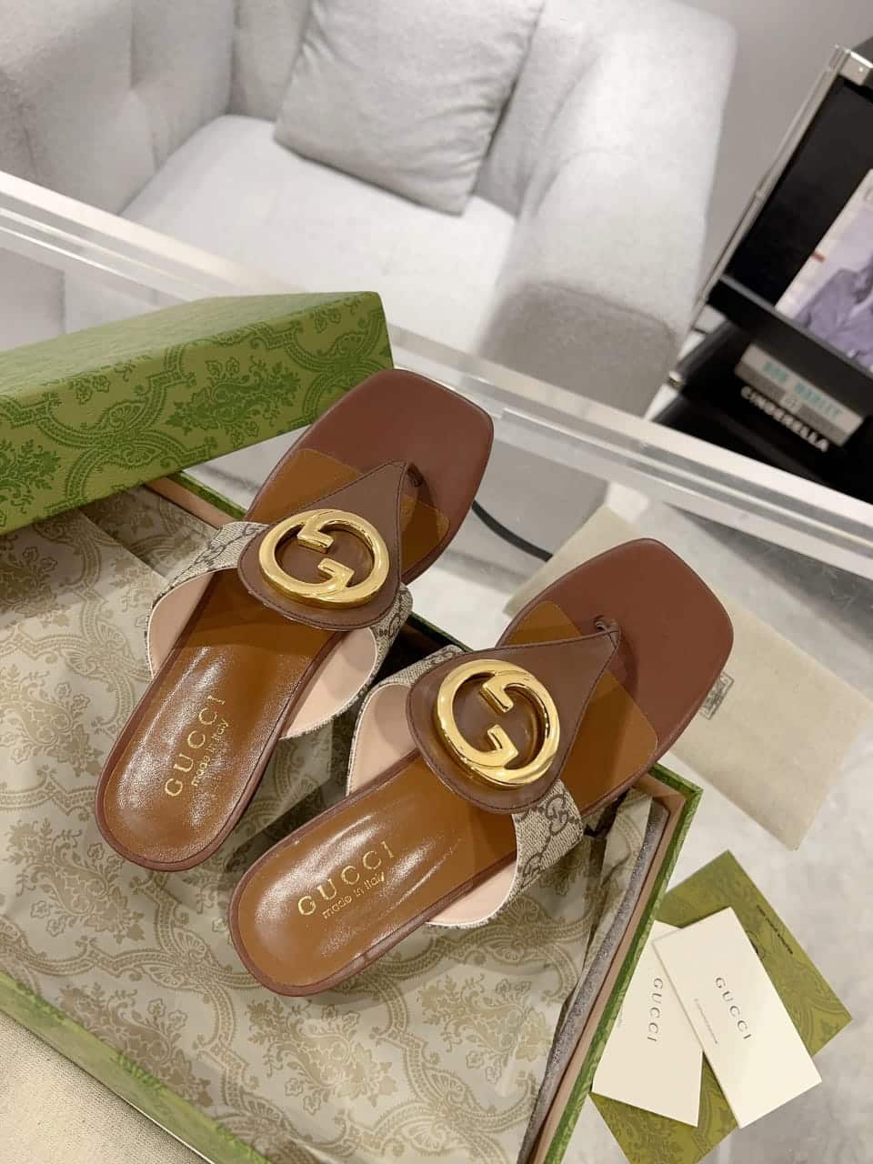 Gucci Blondie Thong Sandals Brown P00810550 view 7