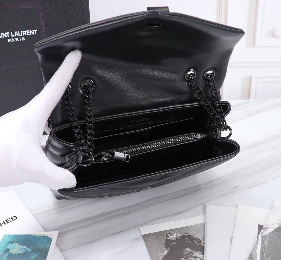 Saint Laurent Loulou Small Chain Bag In Matelasse Y Black Noir 23Cm view 9