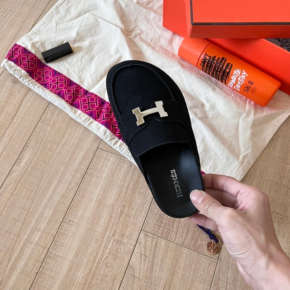 Herm?S Go Mule H Sandal In Black view 7