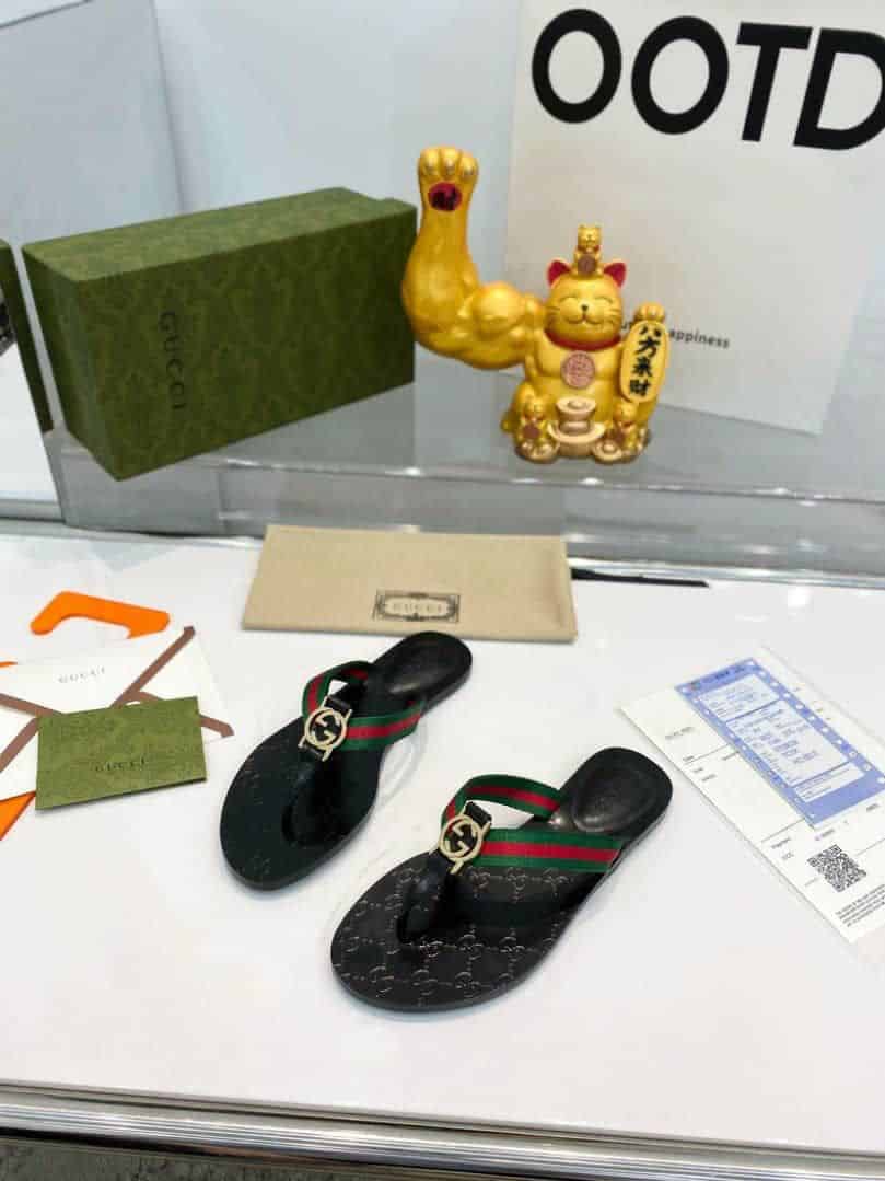 Gucci Double G Thong Leather Green And Red view 3