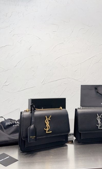 Saint Laurent Sunset Medium Chain Bag In Smooth Leather 22Cm view 3