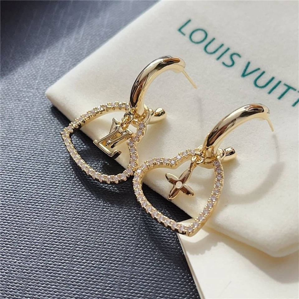Louis Vuitton Heart Earrings White M02308 view 2
