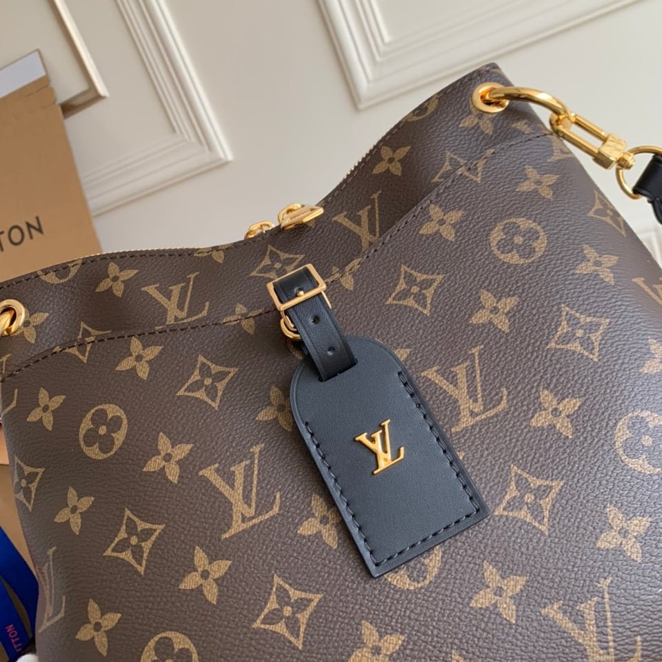 Louis Vuitton Od On Pm Black 28Cm M45353 view 4