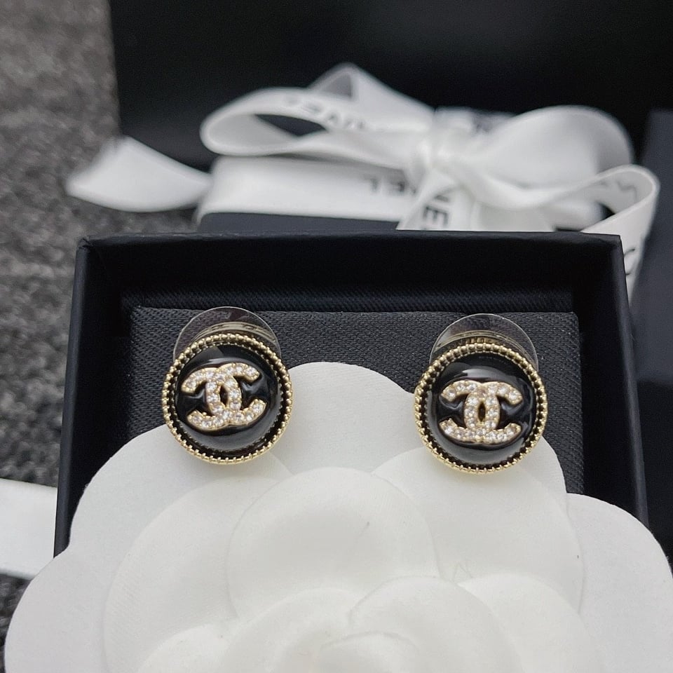 Chanel Cc Earrings Black view 5