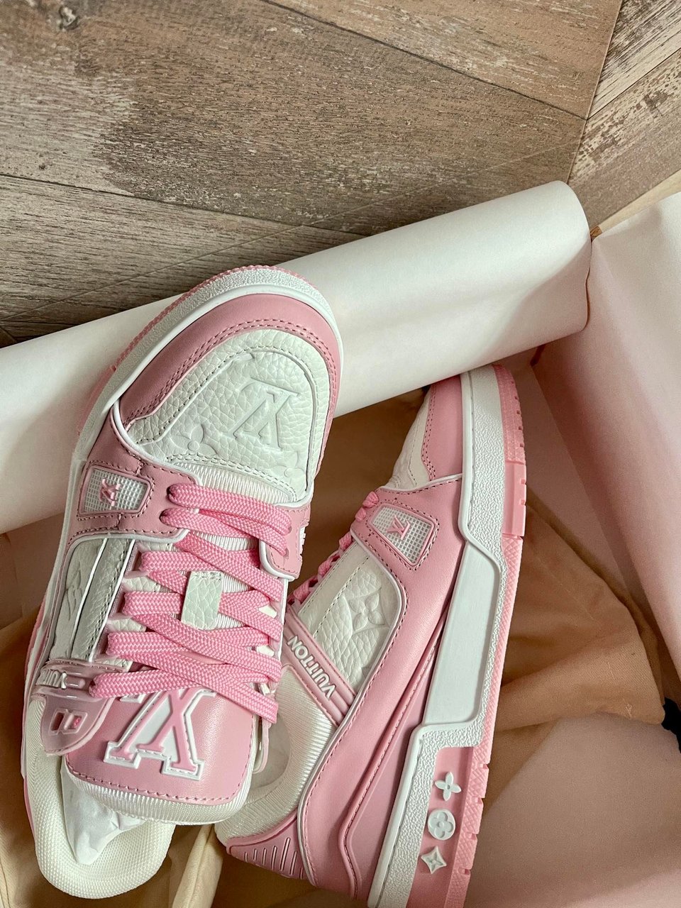 Louis Vuitton Lv Trainer Sneaker Pink Rose 1Aboek view 3