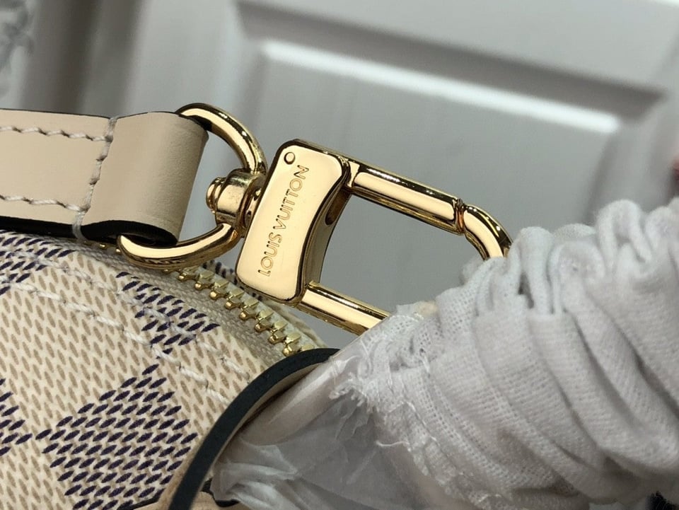 Louis Vuitton Damier Azur Alma Bb 23Cm view 5