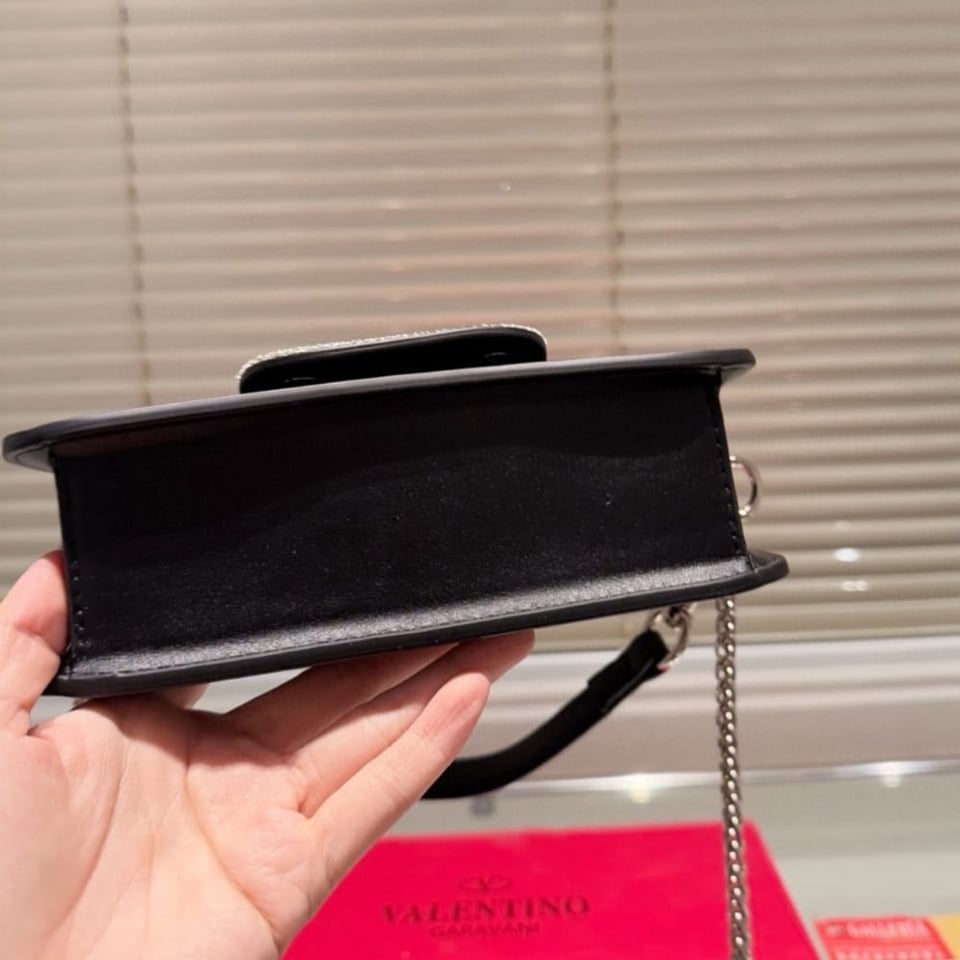 Valentino Locò Small Jewel Logo Black 20Cm 3W2B0K53Cwr249 view 4