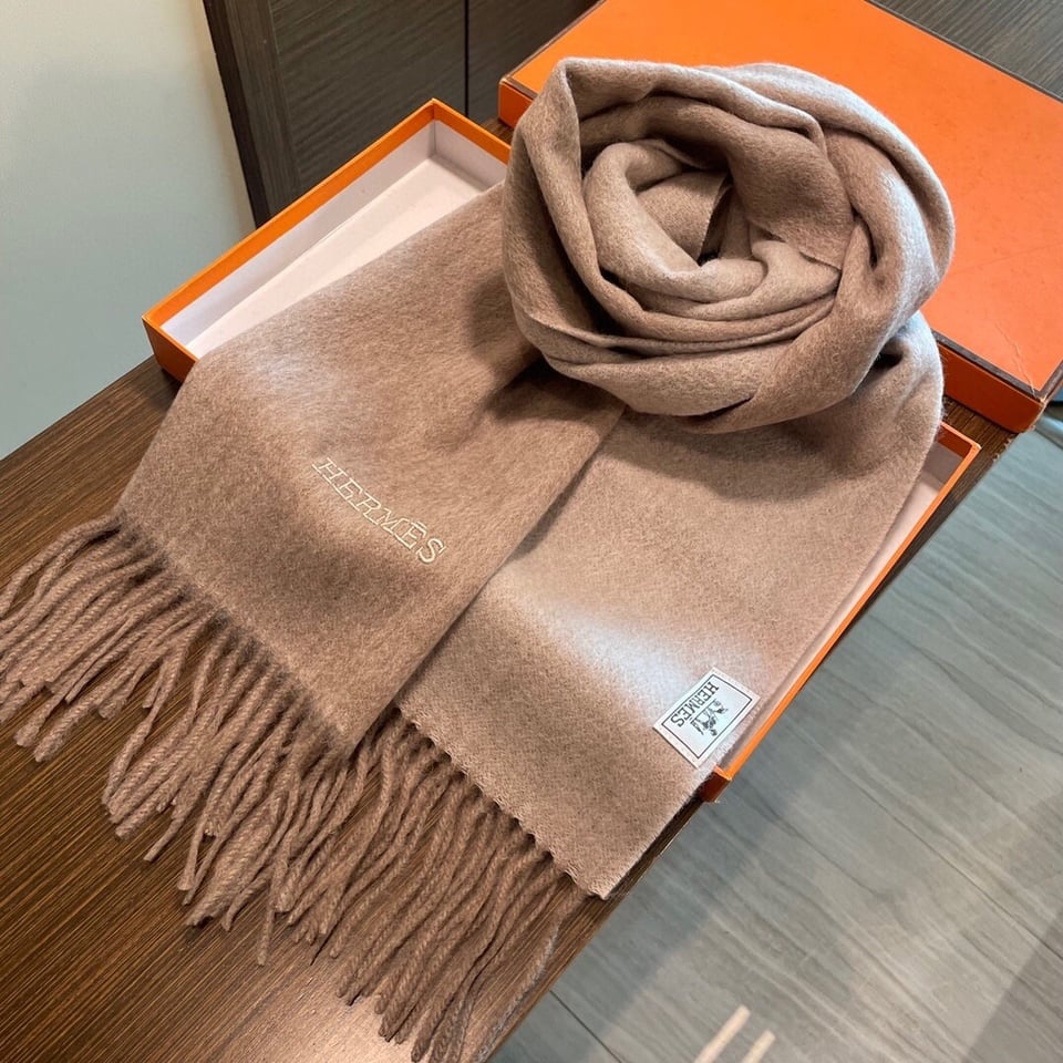 Hermes Cashmere Scarf Ombre Beige For Women 180cm