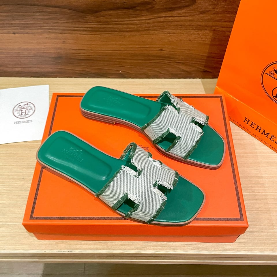Hermes Oran Sandal Green H231095Z V1350 view 10