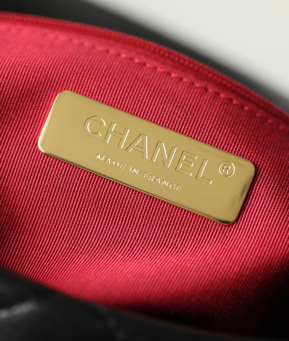 Chanel 19 Flap Bag Black 30cm view 11