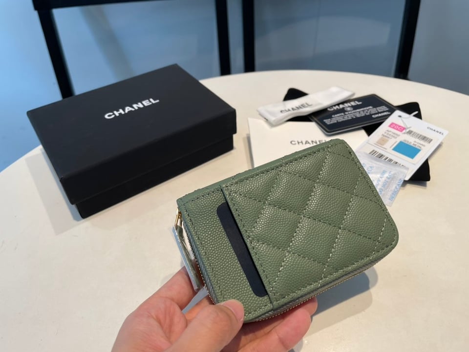 Chanel Zipped Coin Purse 11 Olive Grained Calfskin view 7