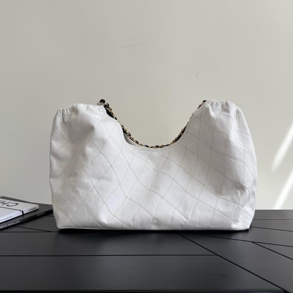 Chanel Coco Beach White And Black 43cm/16.9in view 6