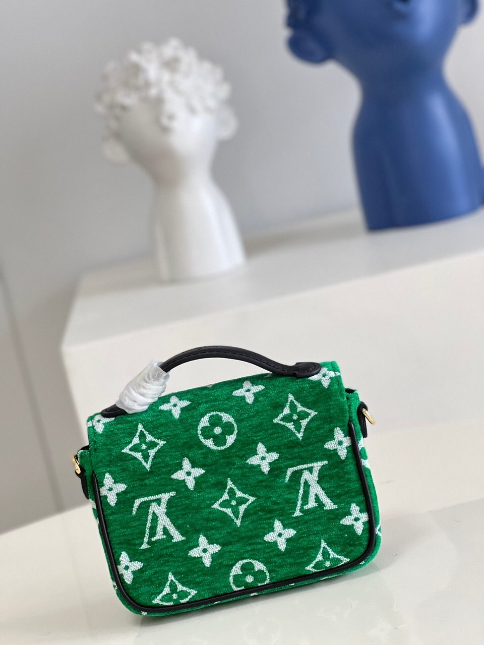 Louis Vuitton Micro M Tis 14Cm Green view 6