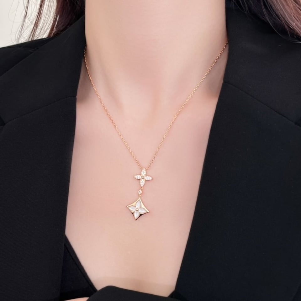 Louis Vuitton Color Blossom Double Star Necklace Q94676 view 7