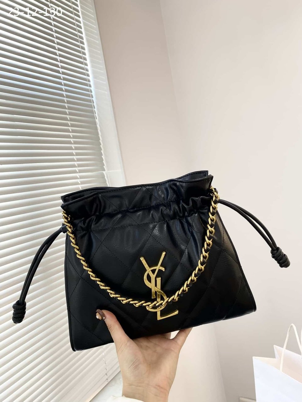 Saint Laurent Bucket Bag Quilted Black 29Cm view 6