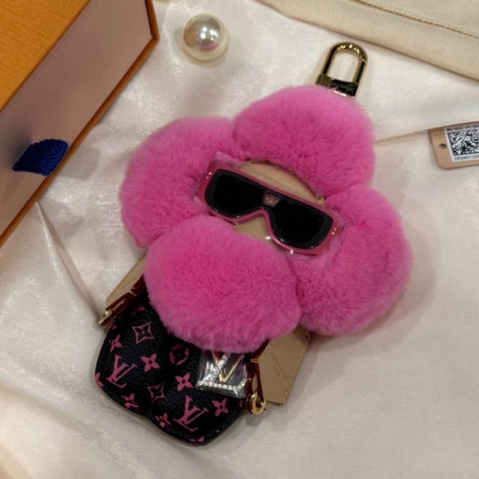 Louis Vuitton Vivienne Fashionista Bag Charm M01743 Pink 18cm/7.1in view 4