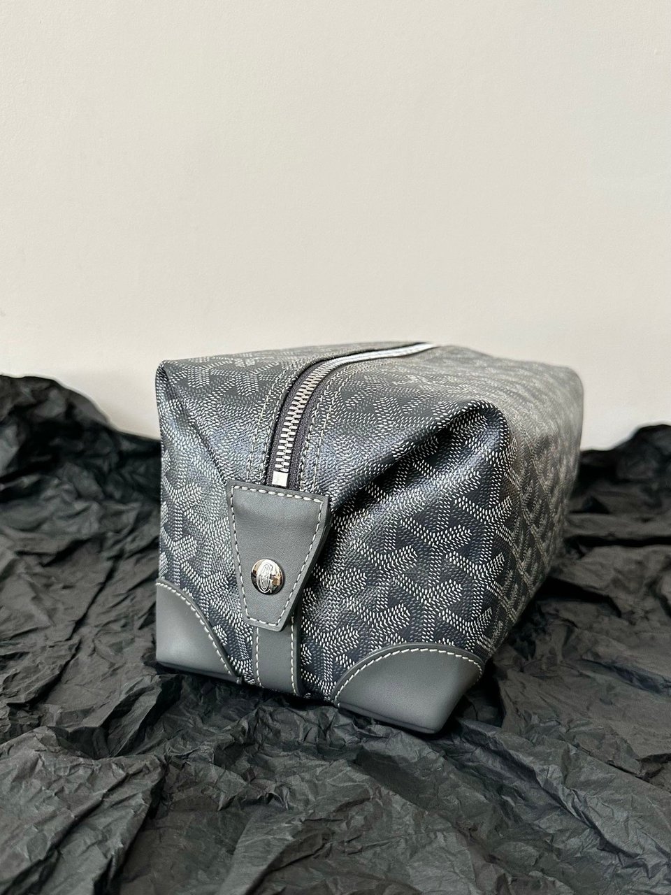 Goyard Goya Cosmetic Bag 24Cm Grey Canvas view 4