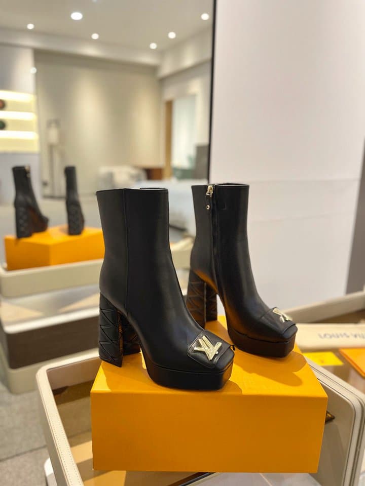 Louis Vuitton Shake Platform Ankle Boot Black 1Acixt view 7